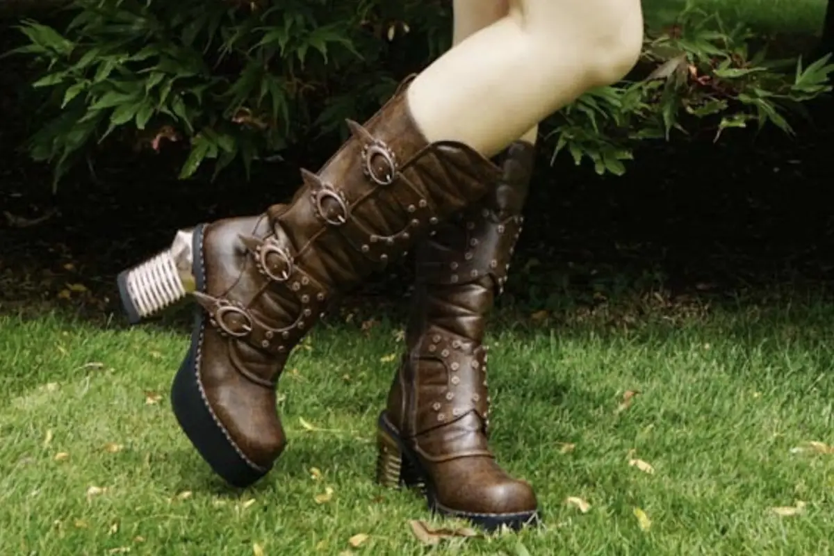 Steampunk on sale black boots